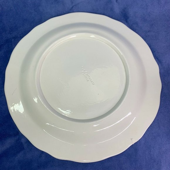 Too Fortunate Pottery FLORAL GRAPES Scalloped Rim Signed Dinner Plates Set of 2 - Picture 6 of 7